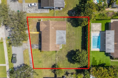 Купить виллу или дом в Майами, Флорида 3 спальни, 126.53м2, № 2027039 - фото 2