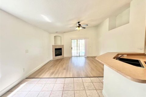 Casa en venta en Apopka, Florida, 3 dormitorios, 166.3 m2 № 2425702 - foto 12