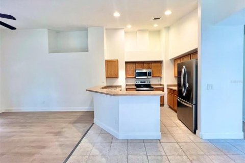 Casa en venta en Apopka, Florida, 3 dormitorios, 166.3 m2 № 2425702 - foto 8