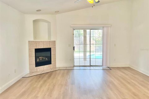 Casa en venta en Apopka, Florida, 3 dormitorios, 166.3 m2 № 2425702 - foto 13