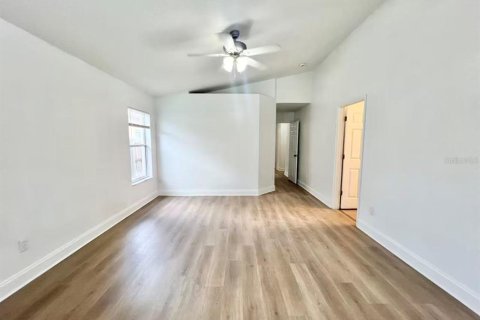 Casa en venta en Apopka, Florida, 3 dormitorios, 166.3 m2 № 2425702 - foto 22