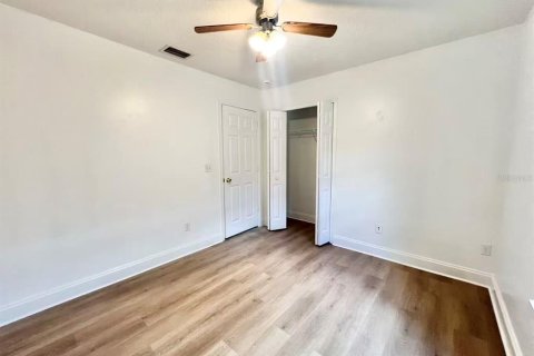 Casa en venta en Apopka, Florida, 3 dormitorios, 166.3 m2 № 2425702 - foto 18