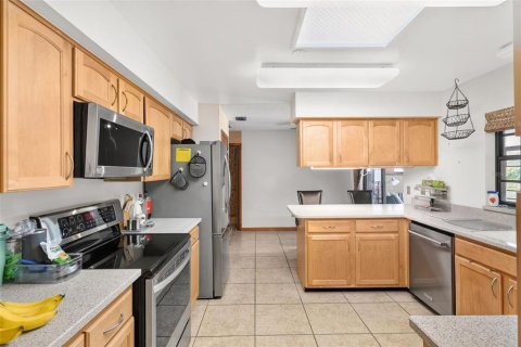Villa ou maison à vendre à Altamonte Springs, Floride: 3 chambres, 173.82 m2 № 2430480 - photo 14
