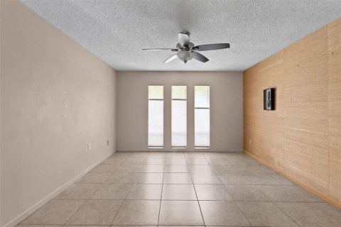 Villa ou maison à vendre à Altamonte Springs, Floride: 3 chambres, 173.82 m2 № 2430480 - photo 21