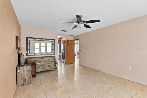 Villa ou maison à vendre à Altamonte Springs, Floride: 3 chambres, 173.82 m2 № 2430480 - photo 22