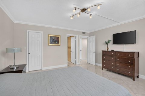 Condo in Hollywood, Florida, 2 bedrooms № 2362852 - photo 27