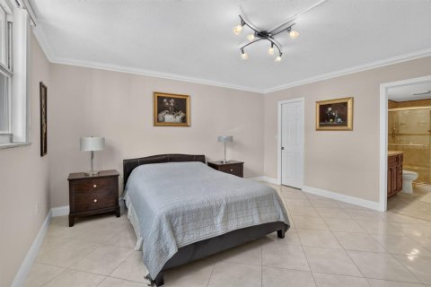 Condo in Hollywood, Florida, 2 bedrooms № 2362852 - photo 26
