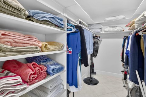 Condo in Hollywood, Florida, 2 bedrooms № 2362852 - photo 30