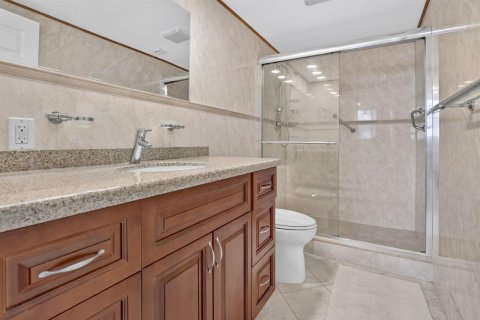 Condo in Hollywood, Florida, 2 bedrooms № 2362852 - photo 29