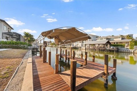 Villa ou maison à louer à Naples, Floride: 4 chambres, 270.62 m2 № 1959936 - photo 3