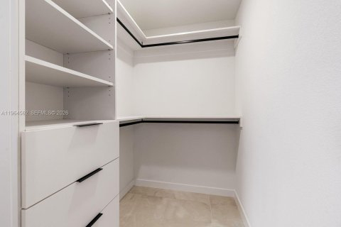 Adosado en venta en Florida City, Florida, 4 dormitorios № 2027247 - foto 11