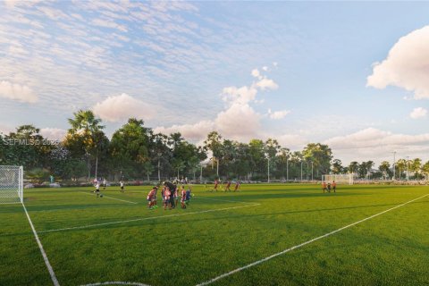 Adosado en venta en Florida City, Florida, 4 dormitorios № 2027247 - foto 7