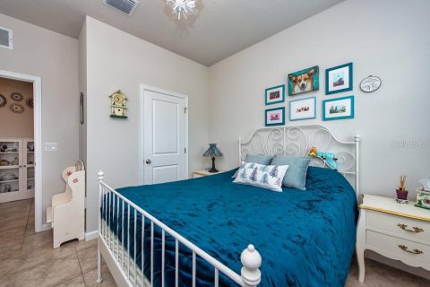 Casa en venta en Zephyrhills, Florida, 3 dormitorios, 169.36 m2 № 1903818 - foto 18