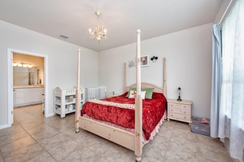 Casa en venta en Zephyrhills, Florida, 3 dormitorios, 169.36 m2 № 1903818 - foto 11