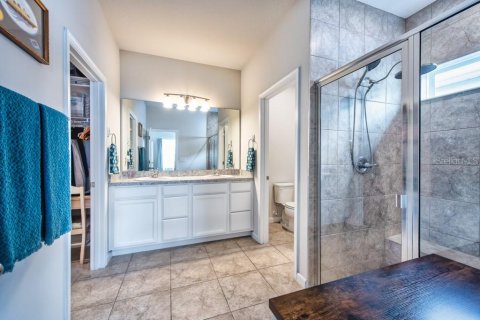 Casa en venta en Zephyrhills, Florida, 3 dormitorios, 169.36 m2 № 1903818 - foto 14
