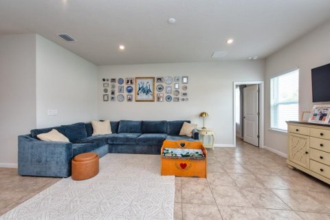 Casa en venta en Zephyrhills, Florida, 3 dormitorios, 169.36 m2 № 1903818 - foto 3