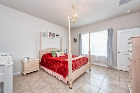 Casa en venta en Zephyrhills, Florida, 3 dormitorios, 169.36 m2 № 1903818 - foto 12