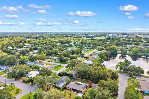 House in Clearwater, Florida 3 bedrooms, 133.5 sq.m. № 1832626 - photo 28