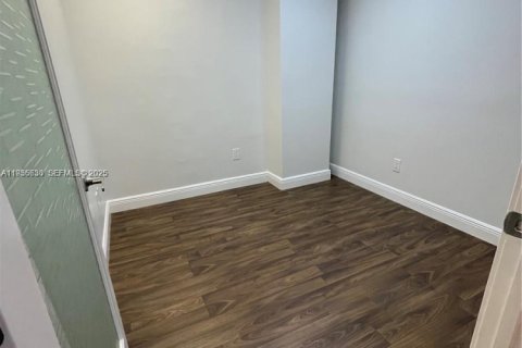 Immobilier commercial à vendre à North Miami, Floride № 1994611 - photo 6