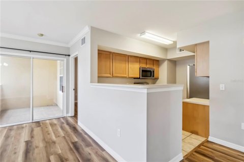 Condominio en alquiler en Sarasota, Florida, 2 dormitorios, 98.29 m2 № 1837737 - foto 14