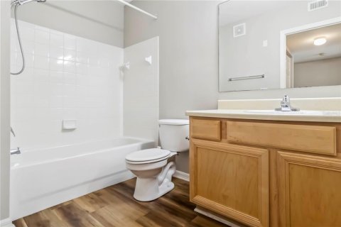 Condominio en alquiler en Sarasota, Florida, 2 dormitorios, 98.29 m2 № 1837737 - foto 19