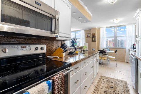 Condo in Sunny Isles Beach, Florida, 3 bedrooms  № 1788468 - photo 7
