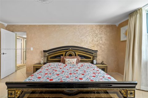 Condo in Sunny Isles Beach, Florida, 3 bedrooms  № 1788468 - photo 29