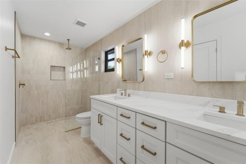 Casa en venta en Lake Mary, Florida, 4 dormitorios, 217.39 m2 № 2140581 - foto 14