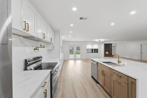 Casa en venta en Lake Mary, Florida, 4 dormitorios, 217.39 m2 № 2140581 - foto 10