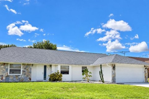Villa ou maison à North Port, Floride 3 chambres, 185.53 m2 № 2408355