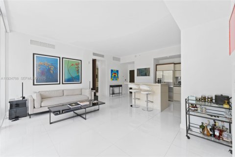 Condo in Miami Beach, Florida, 3 bedrooms  № 2076722 - photo 4