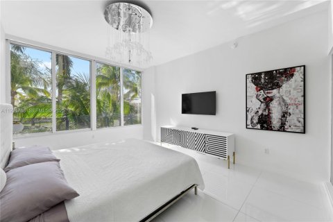 Condo in Miami Beach, Florida, 3 bedrooms  № 2076722 - photo 6