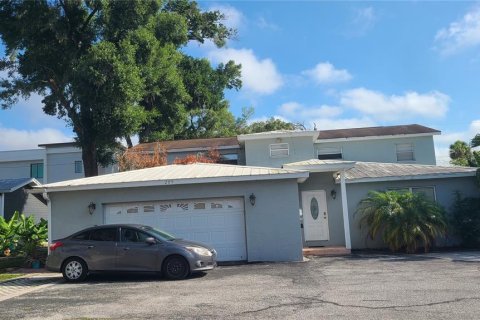 Apartamento en alquiler en Tampa, Florida, 1 dormitorio, 51.1 m2 № 1916874 - foto 1