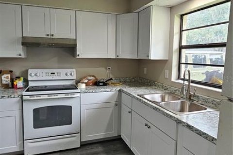 Appartement à louer à Mulberry, Floride: 2 chambres, 96.99 m2 № 2324574 - photo 2
