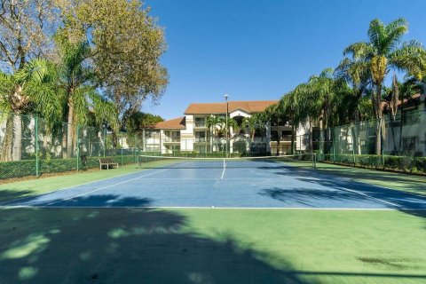 Apartamento en alquiler en Hollywood, Florida, 1 dormitorio, 78.13 m2 № 1179683 - foto 1