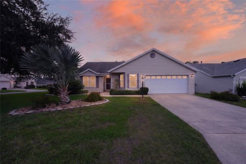 Casa en The Villages, Florida 3 dormitorios, 138.98 m2 № 2364225