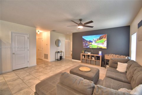 Villa ou maison à vendre à Winter Haven, Floride: 3 chambres № 2259813 - photo 25