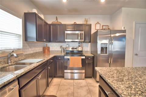 Villa ou maison à vendre à Winter Haven, Floride: 3 chambres № 2259813 - photo 6