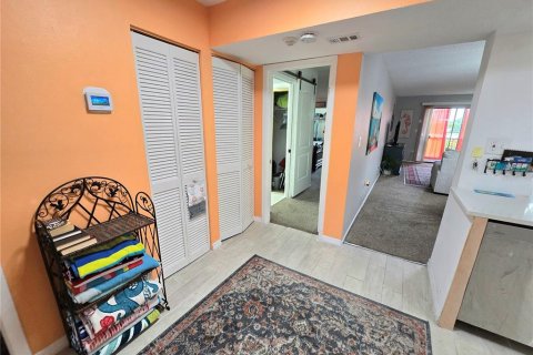 Condominio en alquiler en Bradenton, Florida, 2 dormitorios, 106.47 m2 № 1812501 - foto 6