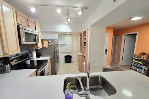Condominio en alquiler en Bradenton, Florida, 2 dormitorios, 106.47 m2 № 1812501 - foto 11