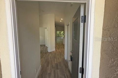 House in Winter Springs, Florida 3 bedrooms, 107.86 sq.m. № 2214007 - photo 2