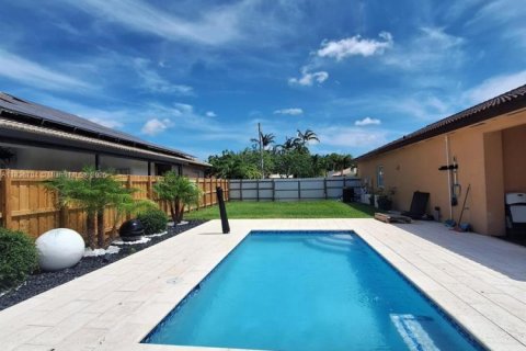 House in Homestead, Florida 4 bedrooms, 148.46 sq.m. № 1823850 - photo 12