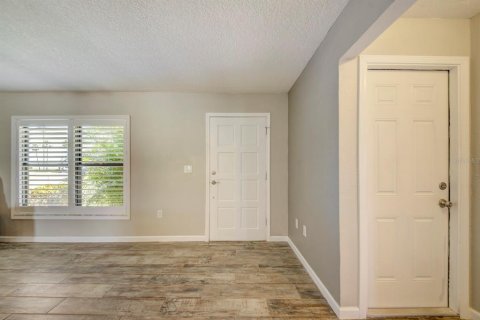 House in Hernando Beach, Florida 2 bedrooms, 103.86 sq.m. № 1913322 - photo 6