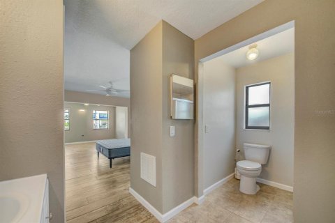 House in Hernando Beach, Florida 2 bedrooms, 103.86 sq.m. № 1913322 - photo 27