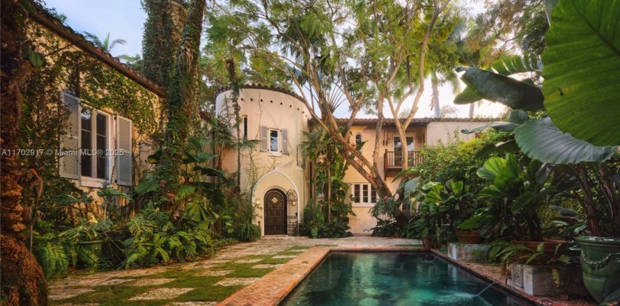 Дом в Майами, Флорида 6 спален, 582.31м2 № 1986499