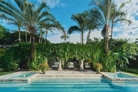 Купить виллу или дом в Майами, Флорида 6 спален, 582.31м2, № 1986499 - фото 15