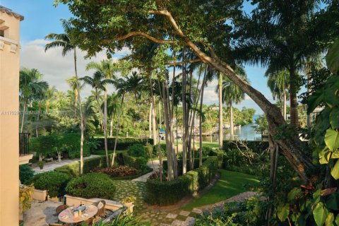 Купить виллу или дом в Майами, Флорида 6 спален, 582.31м2, № 1986499 - фото 12