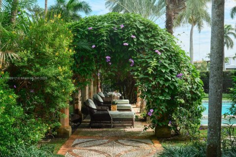 Купить виллу или дом в Майами, Флорида 6 спален, 582.31м2, № 1986499 - фото 14