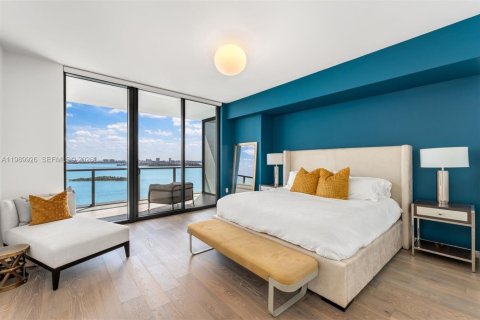 Copropriété à vendre à Miami, Floride: 3 chambres, 254.83 m2 № 2063041 - photo 7