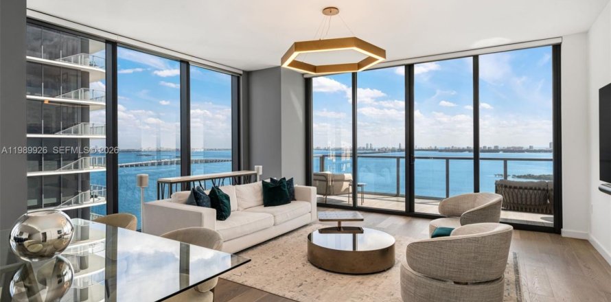 Condo à Miami, Floride, 3 chambres  № 2063041